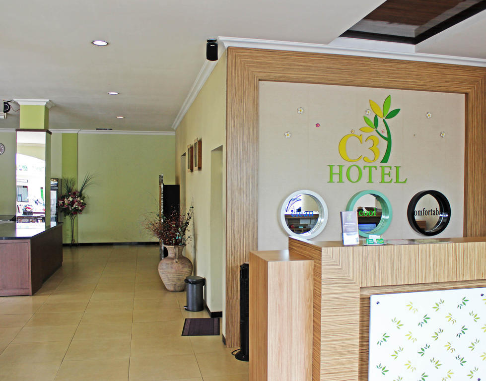 Hotel C3 Semarang Ngoại thất bức ảnh